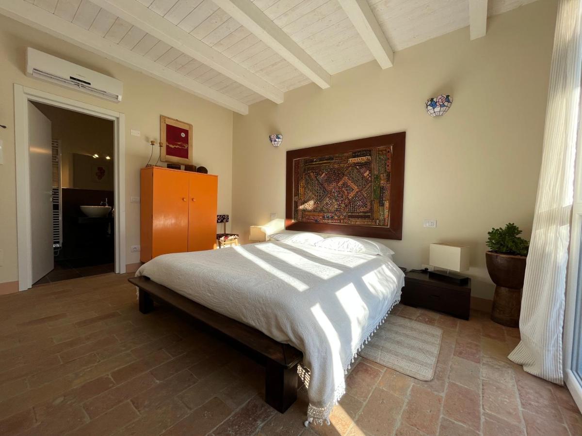 Bed and Breakfast Pioppi Neri R&B Felino Exterior foto